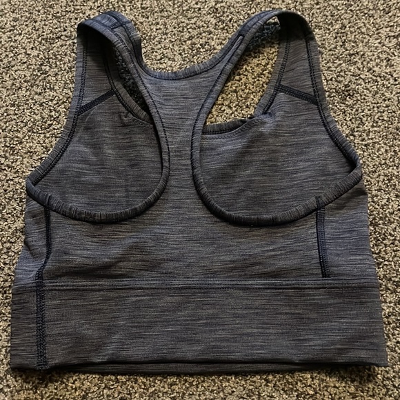 Nike sports bra - Picture 2 of 4